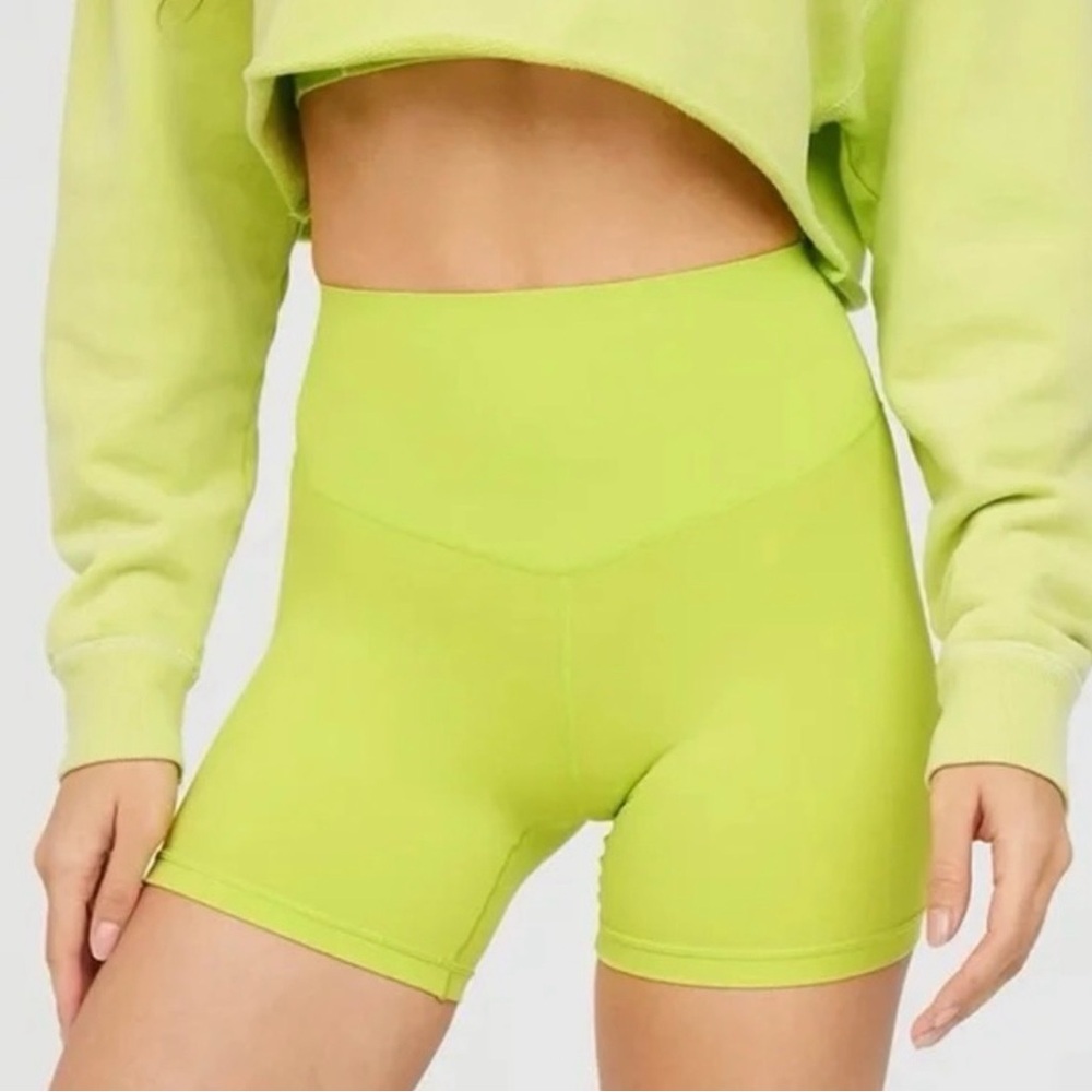 New OFFLINE by AERIE Real Me Xtra Hold Up! 5” Biker Short size Small